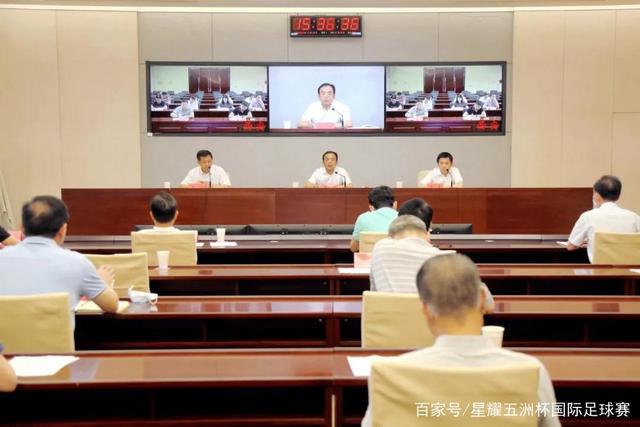 英国公开赛首轮黑马领先 舍夫勒T13小麦李昊桐T85